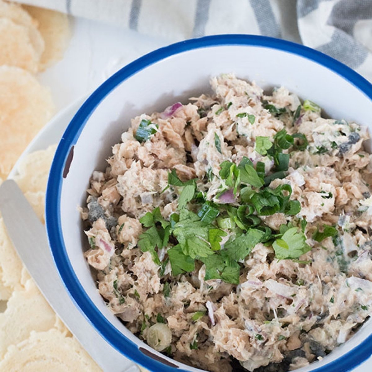 Minute Creamy Salmon Dip: Effortless Entertaining & Brunch